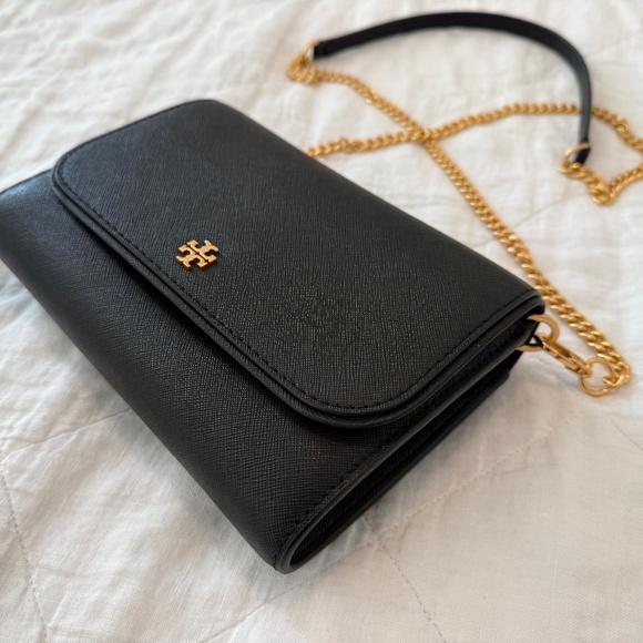 Tory Burch Handbags - Tory Burch Small Saffiano Leather Chain Wallet Crossbody Bag (Black) NWT